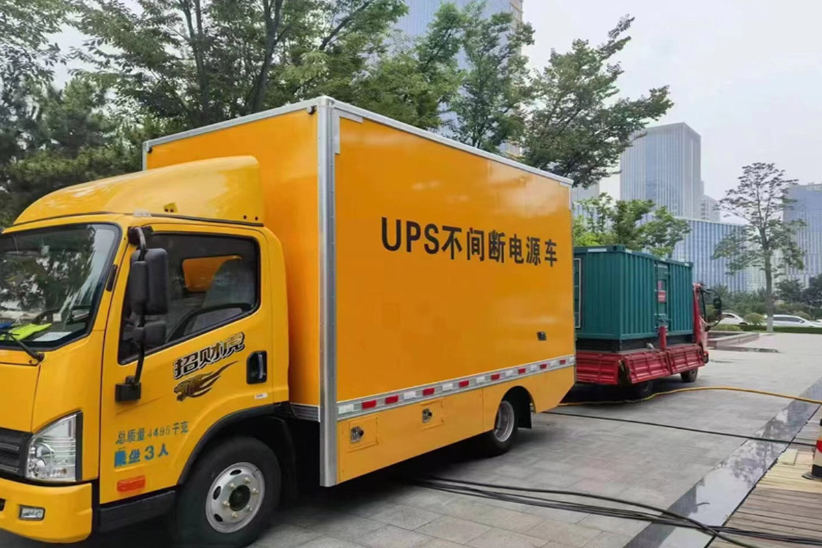 龙凤发电机租赁施工现场