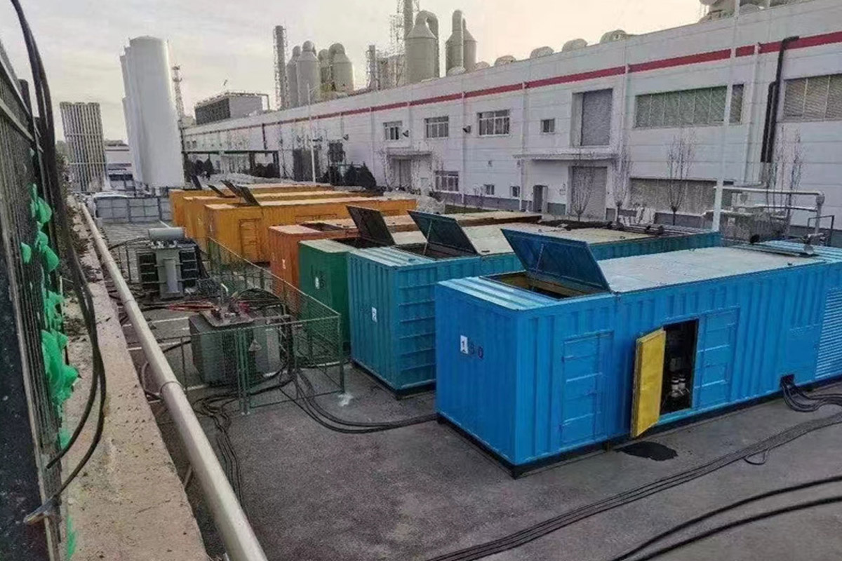 龙凤发电机租赁施工现场
